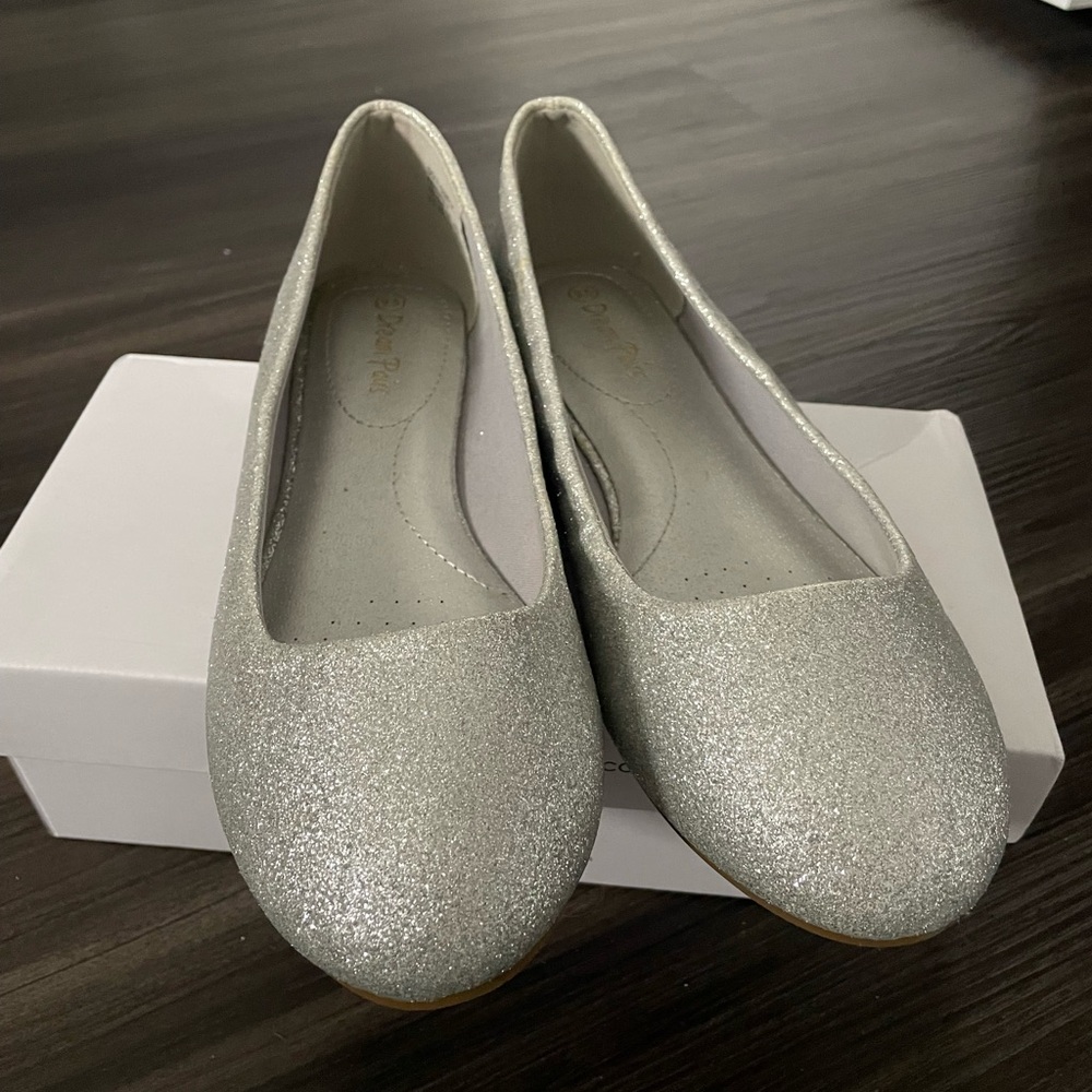 Dream Pairs Silver Sparkle Flats